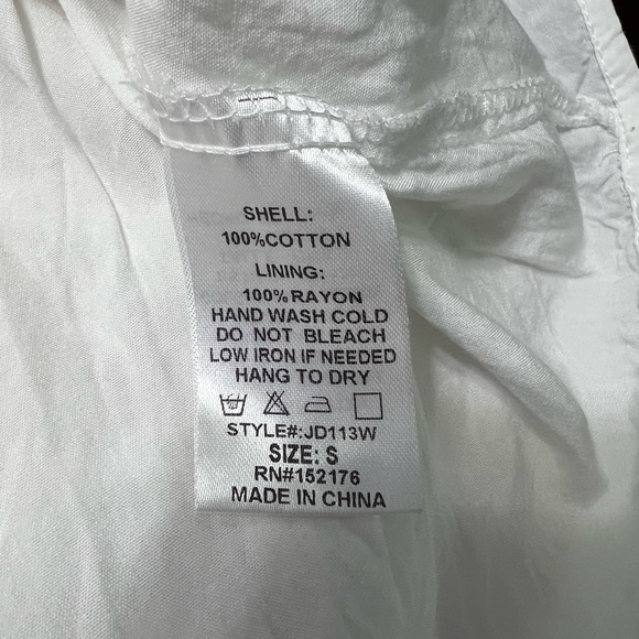 Elegant White Eyelet Halter Dress - Picture 5 of 5